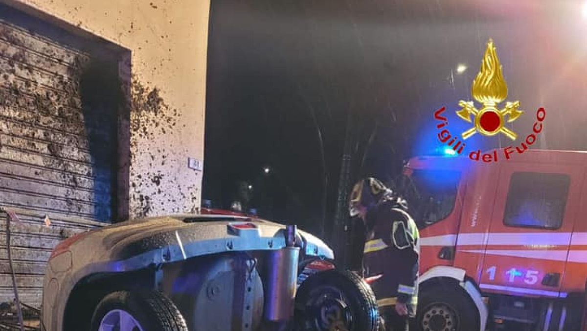 12012025 auto cronaca casal v 12012025 auto cronaca casal v