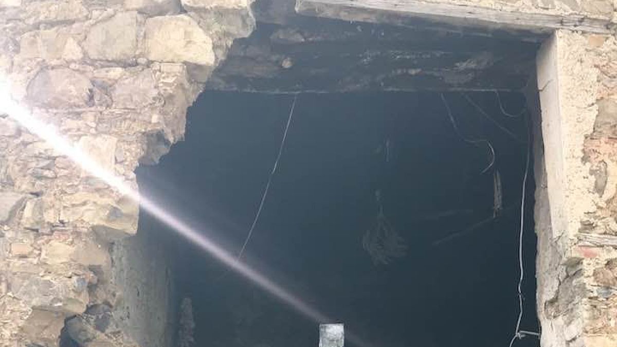 12032025 crolli roscigno vecchia particolare 12032025 crolli roscigno vecchia particolare