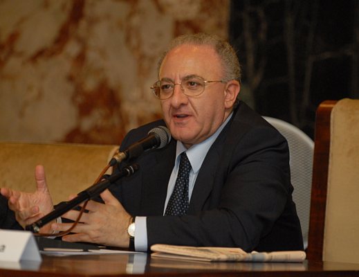 12042013 vincenzo de luca