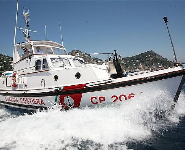 12062014 motovedetta guardia costiera