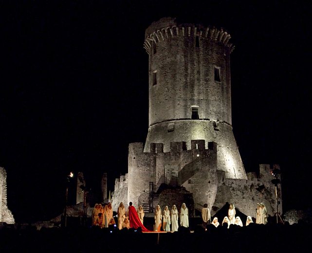 12072013 velia teatro