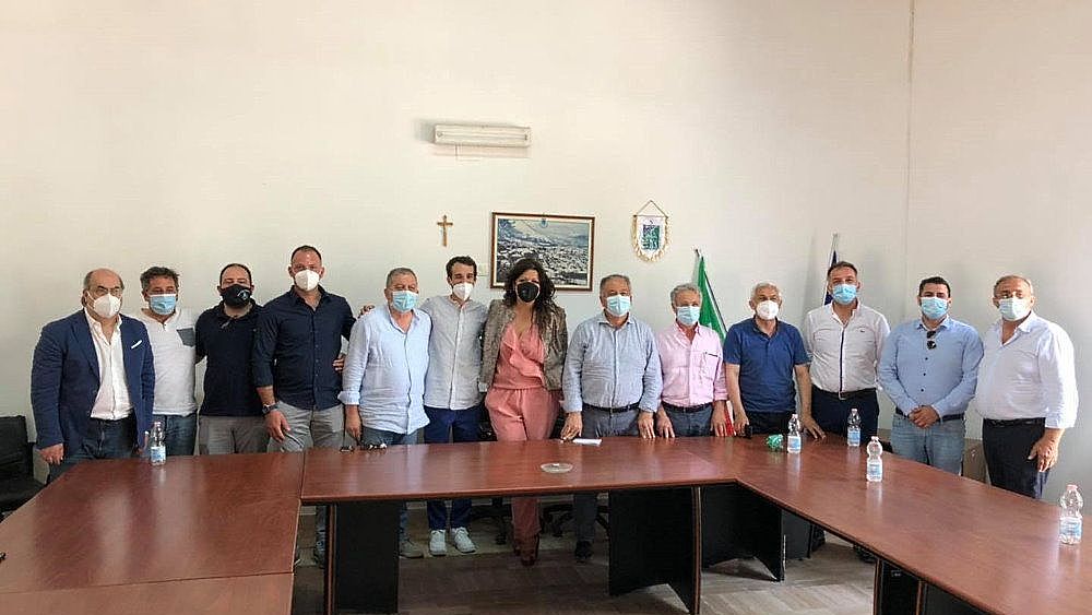 12072021 anna bilotti con i sindaci a oliveto citra 12072021 anna bilotti con i sindaci a oliveto citra