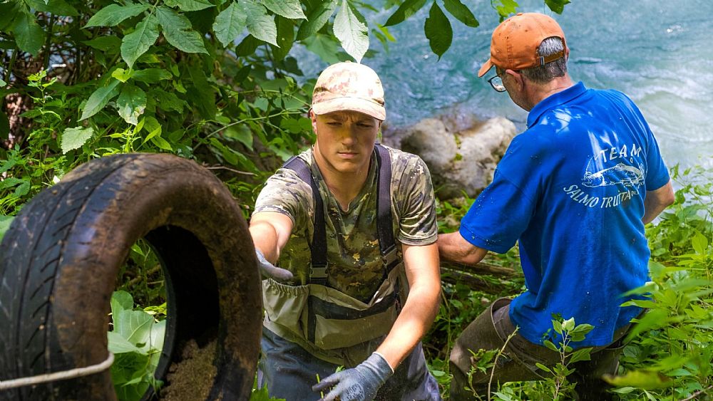 12072023 rifiuti dal tusciano 12072023 rifiuti dal tusciano