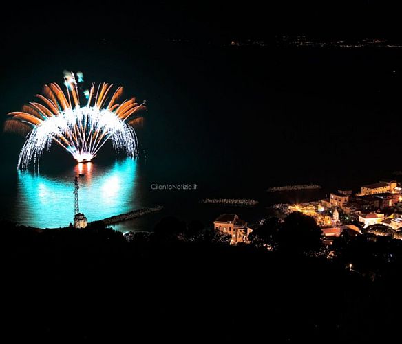 12082016 fuochi pirotecnici castellabate