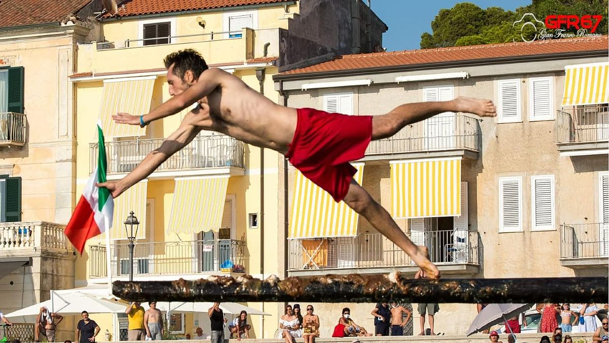 12082025 stuzza vecchia edizione 12082025 stuzza vecchia edizione