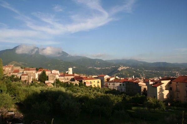 paese di moio della civitella