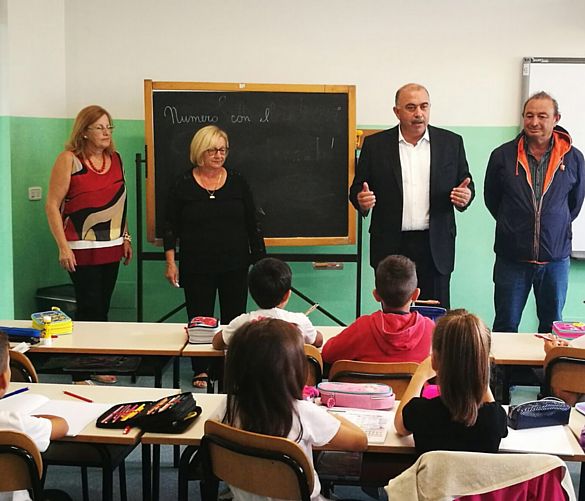 12092017 sindaco a scuola