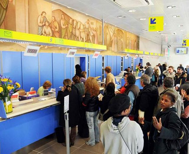 12102013 ufficio postale