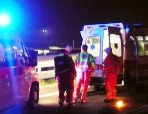 12112014 ambulanza notte incidente