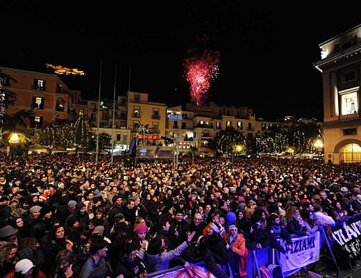 12112015 capodanno in piazza salerno