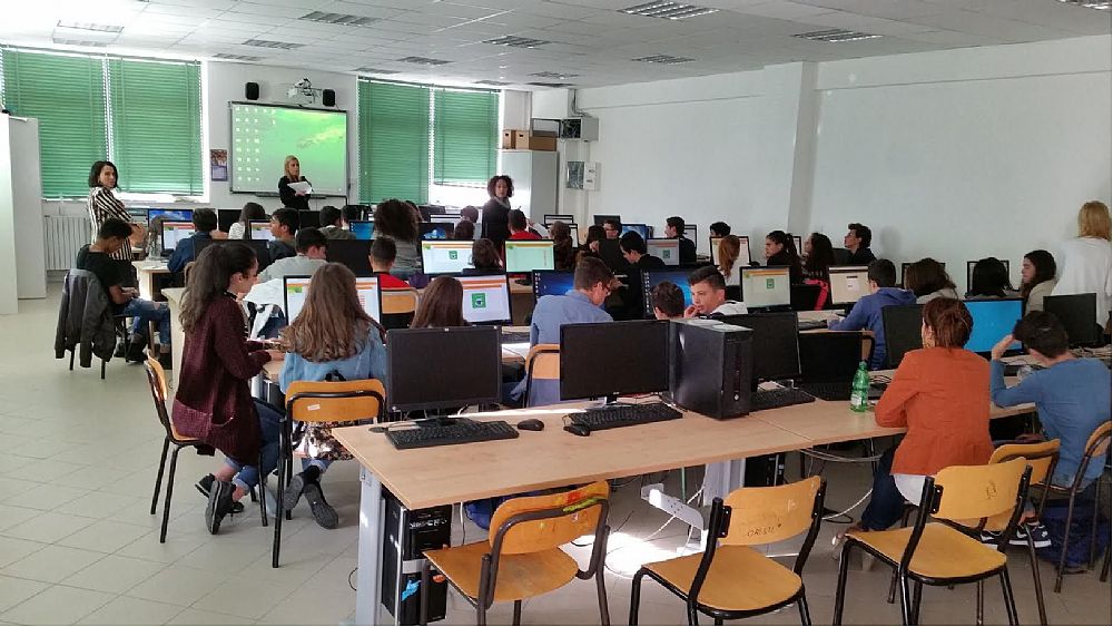 12112016 progetto lamp