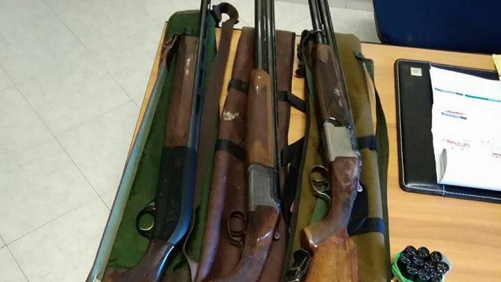 12122017 sequestro fucili caccia