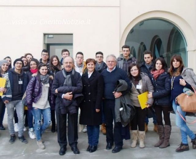 13012014 commercianti laurino