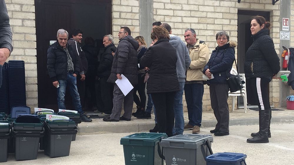 13012018 consegna kit differenziata 13012018 consegna kit differenziata