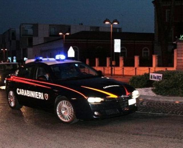 13042015 inseguimento carabinieri