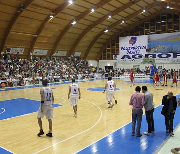 13042016 palazzetto sport agropoli