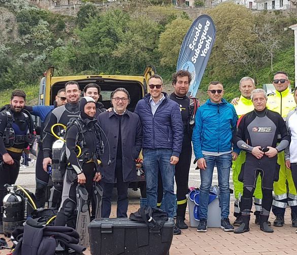 13042019 puliamo il porto