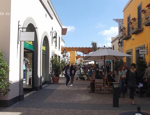 13062013 Cilento Outlet Village