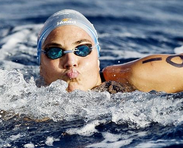 13062013 martina grimaldi nuoto