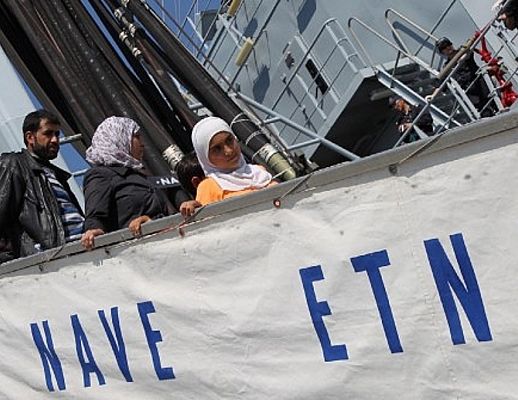 13072014 migranti salerno