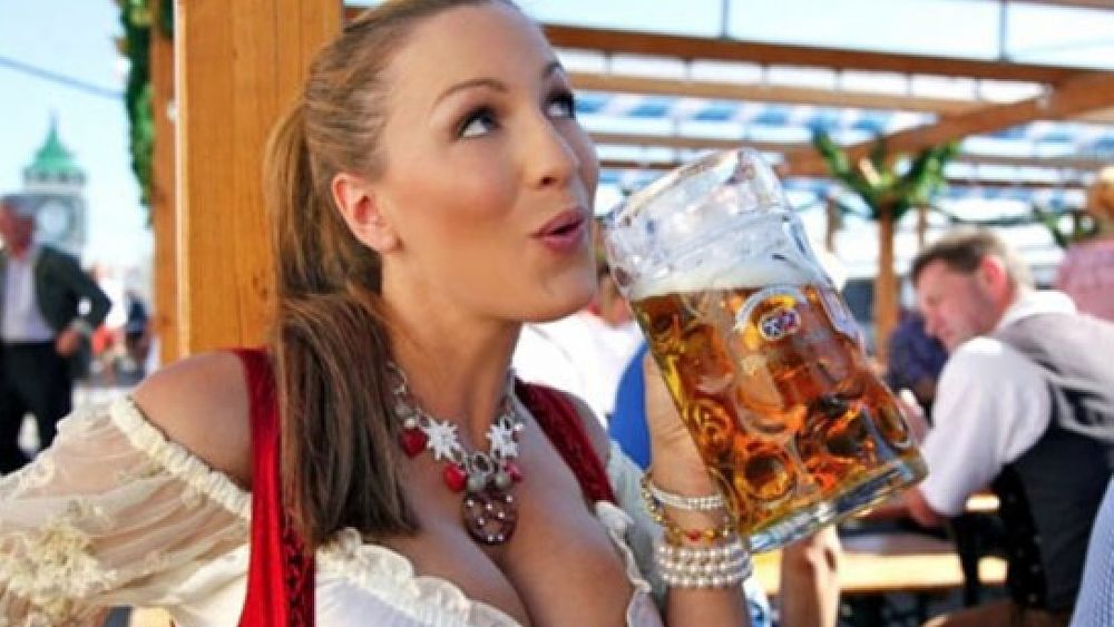 13072016 donna e birra