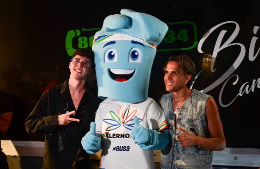 notte bianca akaseven e figlio di gigi