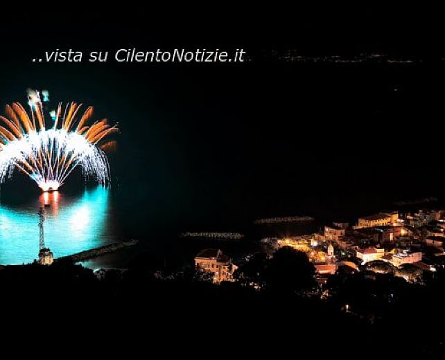 13082015 fuochi ferragosto castellabate