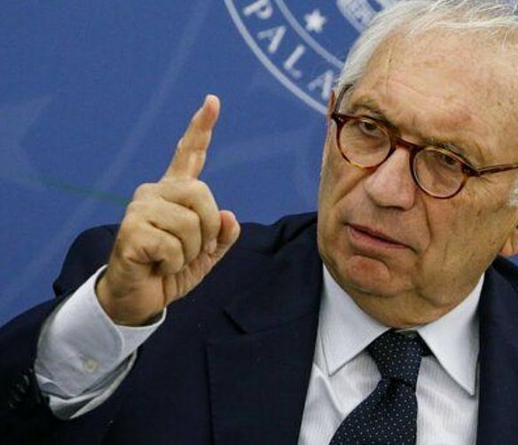 Emilio-La-Greca-Romano foto - 13092021 6180985 bianchi scuola1