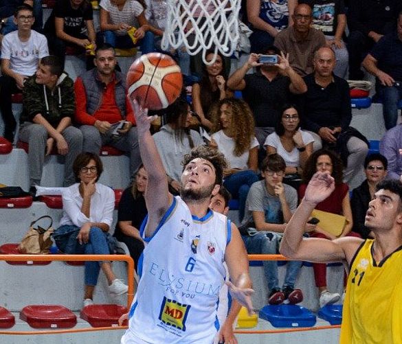 13102019 Farese va a canestro