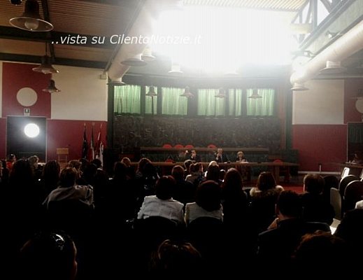 13112012 agitazione servizi sociali salerno