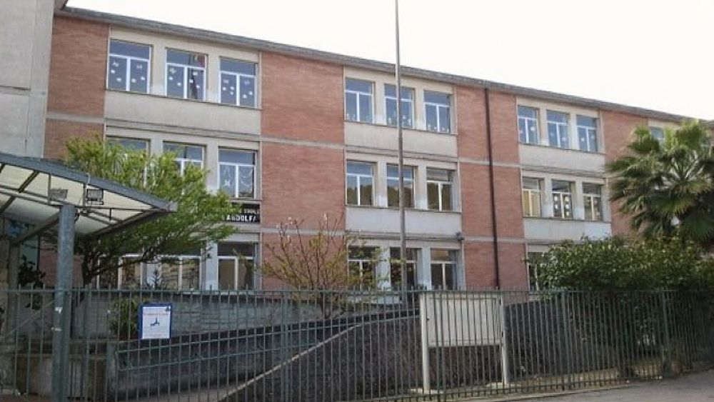 14012018 scuola landolfi agropoli