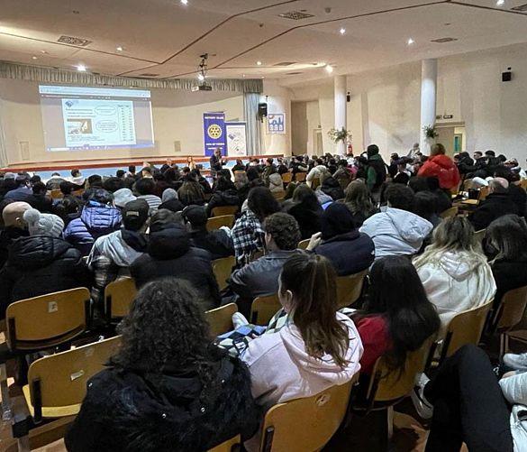 14012024 i numerosi alunni del iis