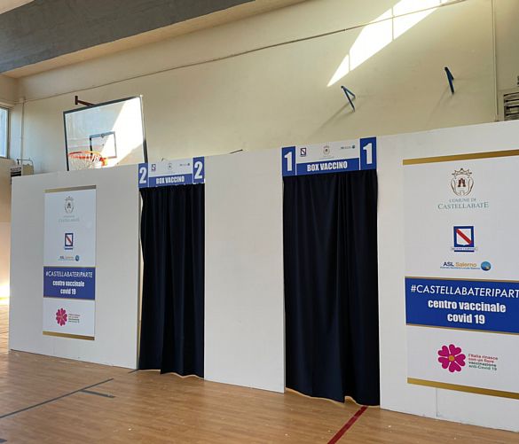 14042021 foto box vaccinazioni castellabate