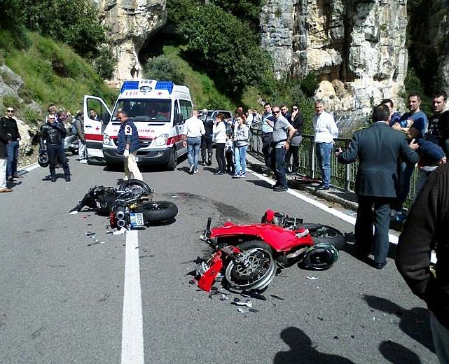 14072014 foto incidente moto 24 marzo