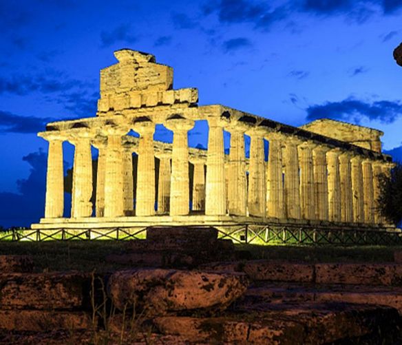 14072017 templi di paestum di notte