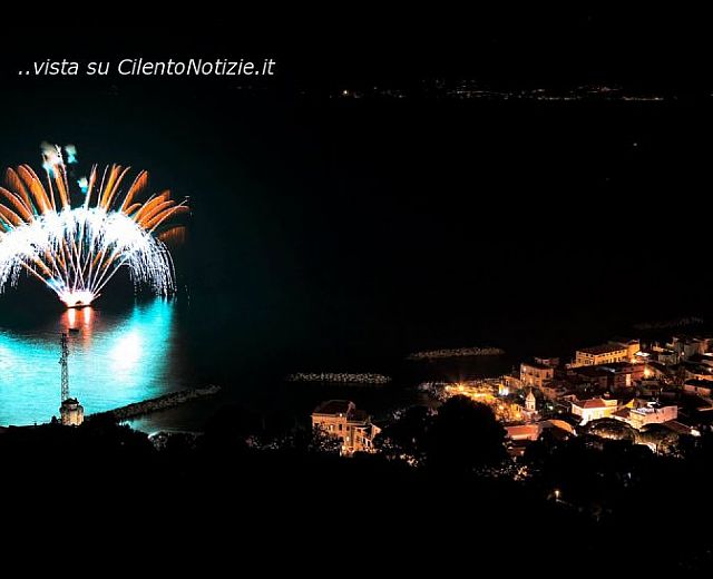 14082014 fuochi mezzanotte castellabate