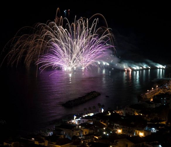 14082018 Castellabate spettacolo pirotecnico sul mare