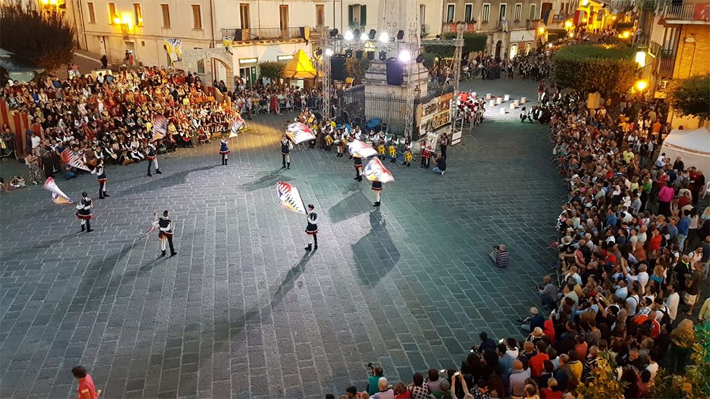 teggiano record tavola principessa costanza