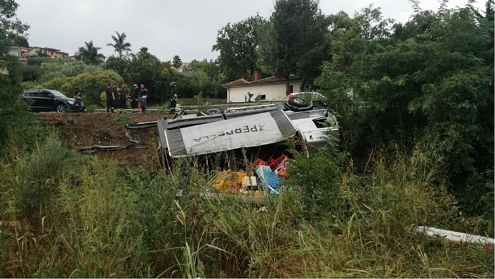 14082018 camion scarpata