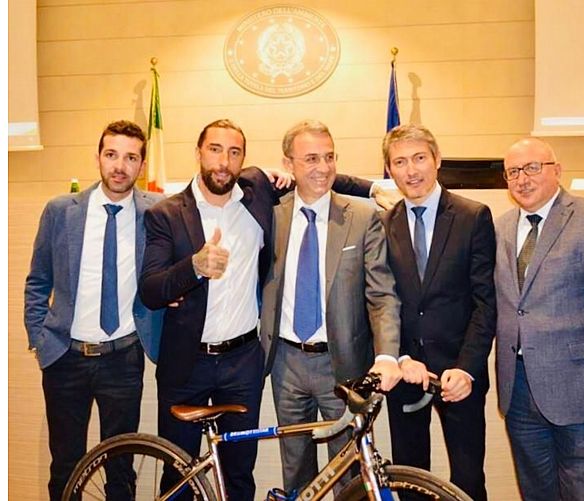 14092019 brumotti testimonial parco cilento