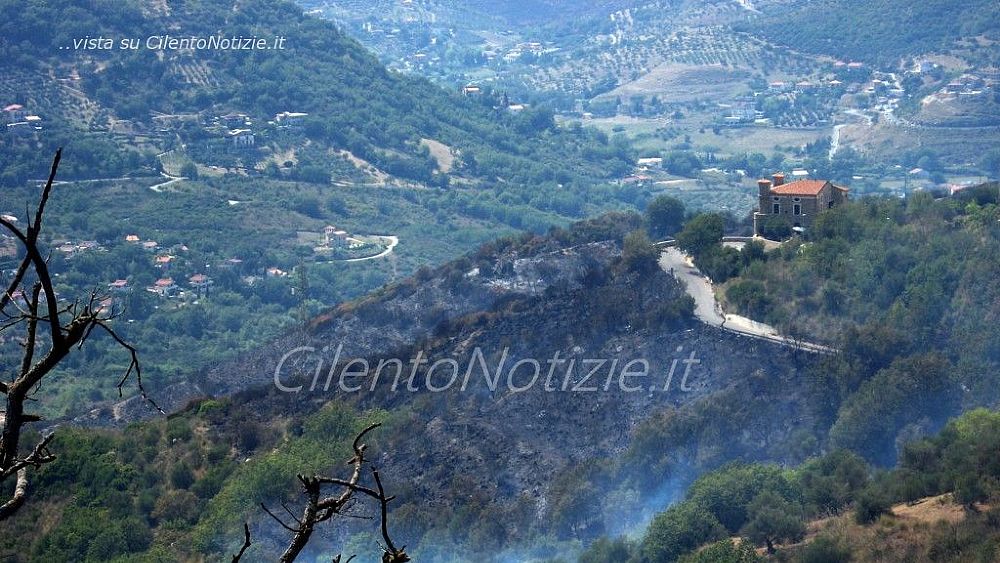 14102017 incendi a torchiara