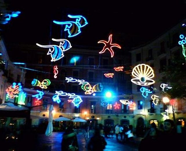 14112013 luci salerno