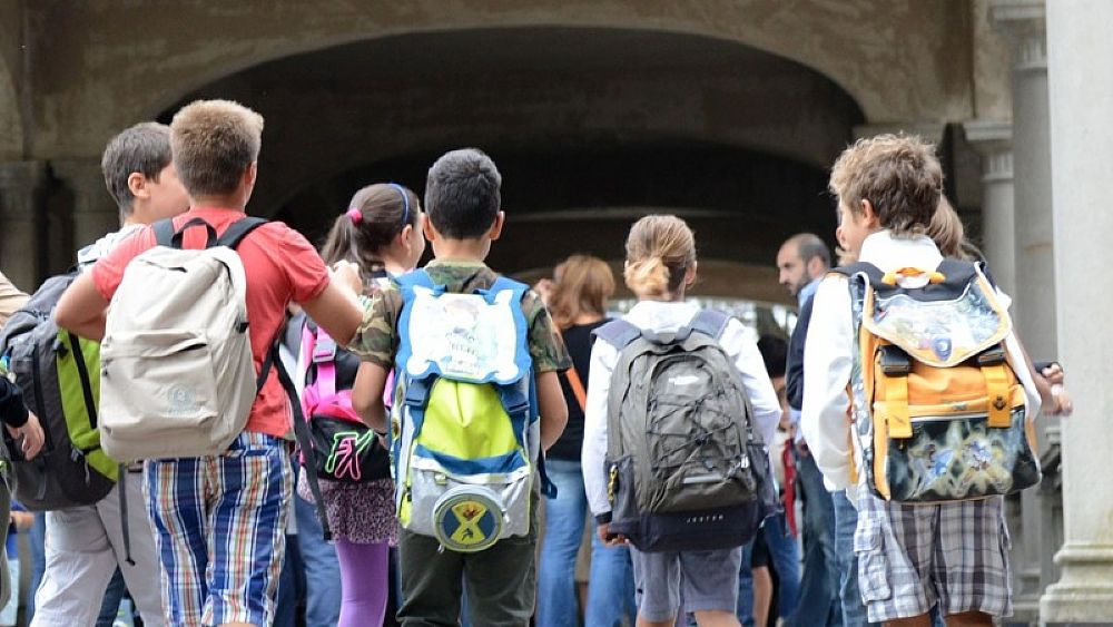 15062016 entrata a scuola