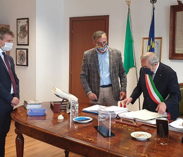 15072020 Conferimento cittadinanza italiana al direttore Zuchtriegel