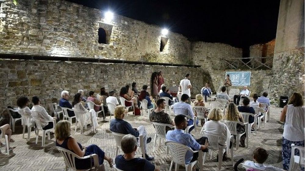 15072021 libri meridionali foto repertorio