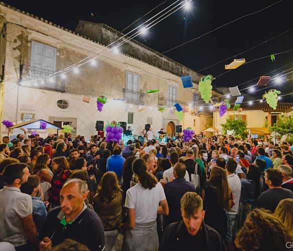 15082019 Vicoli in vino Castellabate