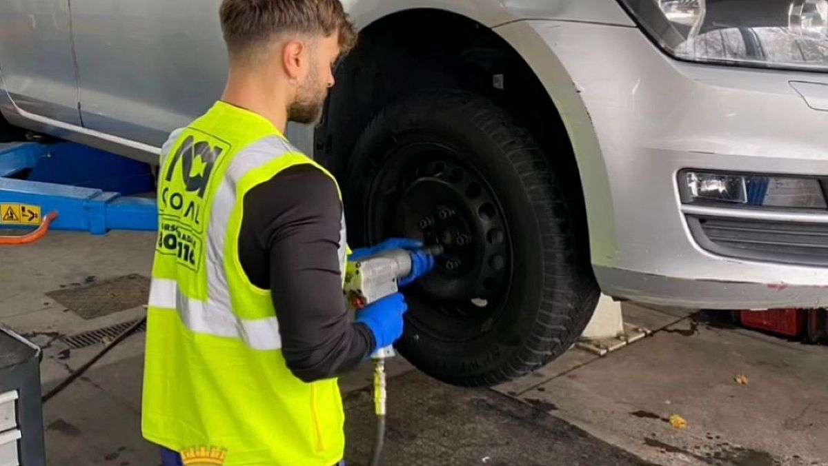 15112024 cambio pneumatici