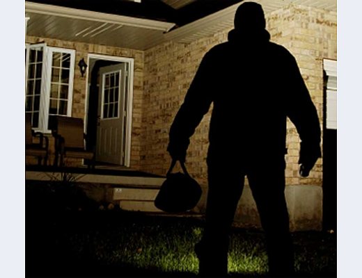 16012013 furti negli appartamenti