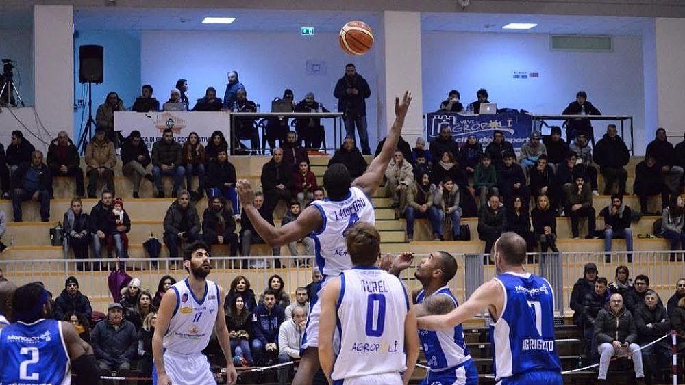 16012017 basket agropoli al palacilento