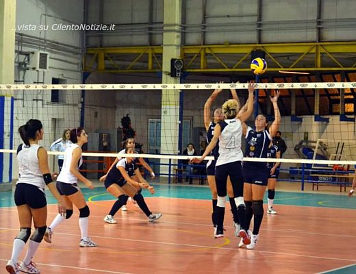 16022015 attacco femminile indomita salerno